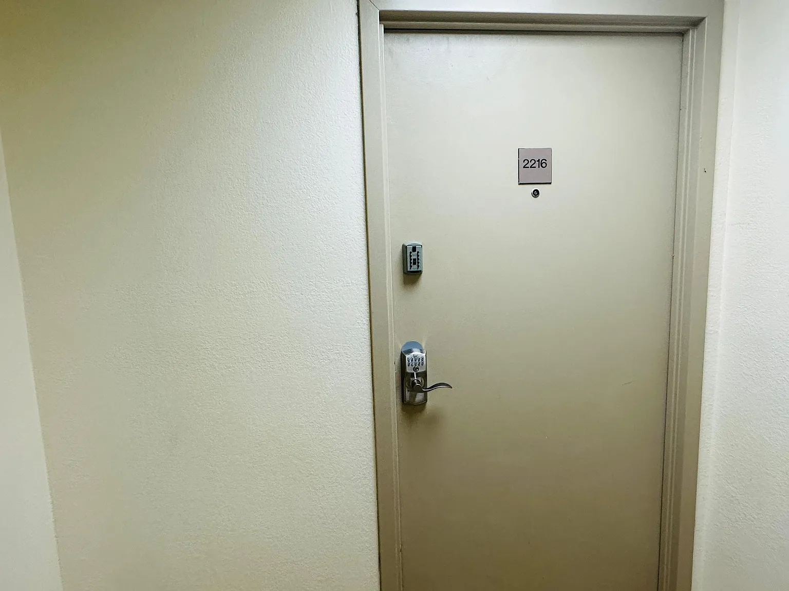 2 bed, 1000 sqft, $2,800 — Photo 4