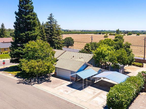 3rd image of 10012 Plaza De Oro Dr