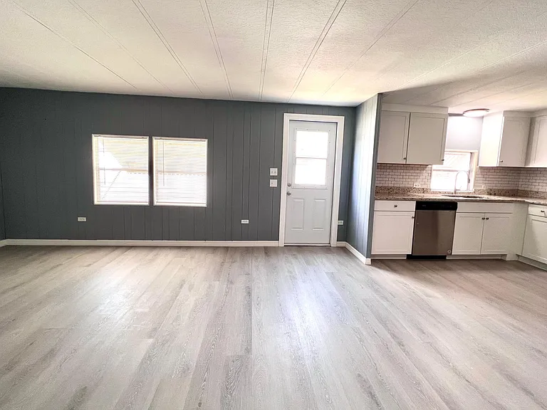 10314 Cypress Cove Ln — Photo 8