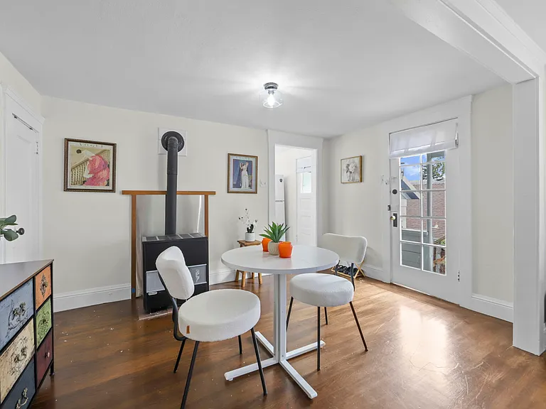 Nicholl Ave — Photo 2