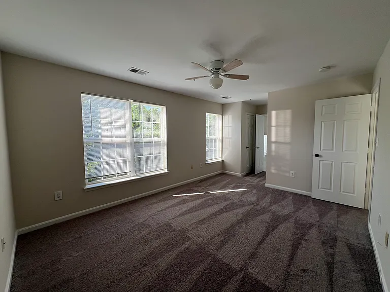 3326 Oxon Run Rd SE — Photo 6