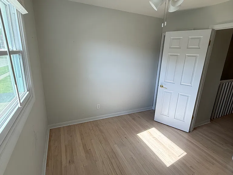 1322-1324 Caswell St — Photo 15