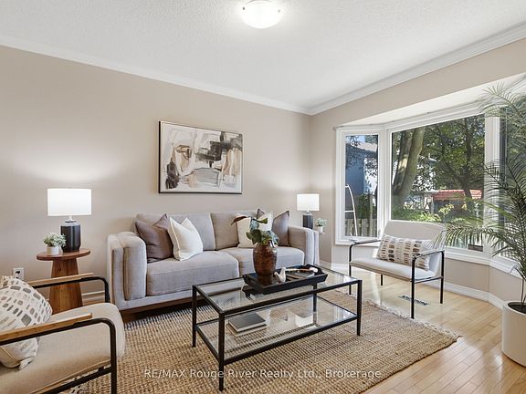 3rd image of 692 Avery Ct