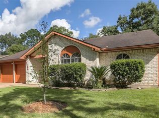 12234 Meadowhollow Dr, Meadows Place, TX 77477