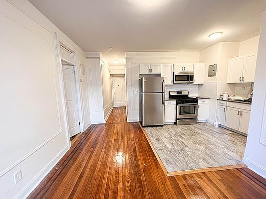 3rd image of 25-21 31st Ave #B14
