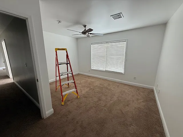 2 bed, 1100 sqft, $2,010 — Photo 4