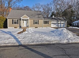 51 Fenwood Rd, Longmeadow, MA 01106
