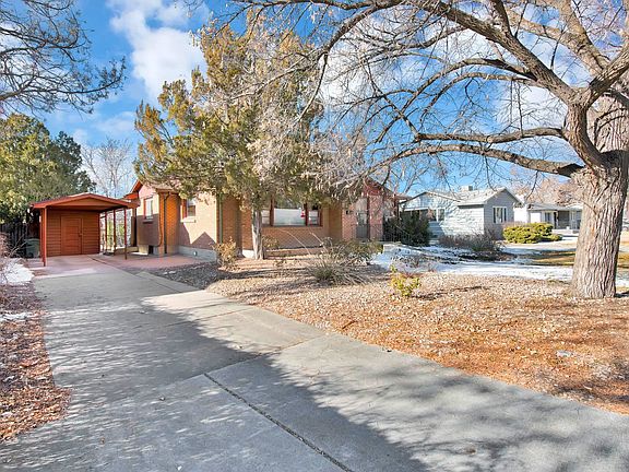 2nd image of 445 Mesa Ct
