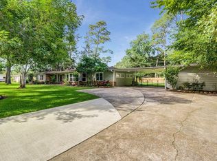 3720 Bayou Cir, Dickinson, TX 77539