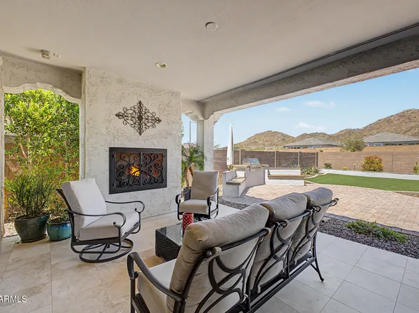 7048 W QUAIL TRACK Drive, Peoria, AZ 85383