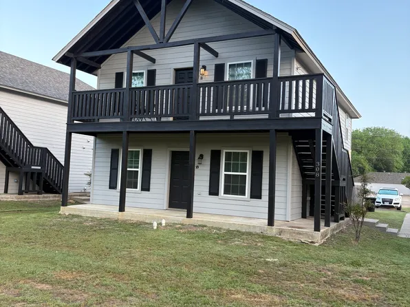 308 W Smith St APT B, Cleburne, TX 76033