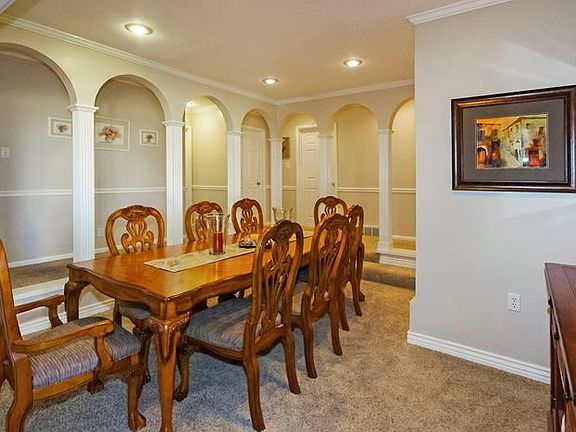 5th image of 2552 S Wilshire Cir