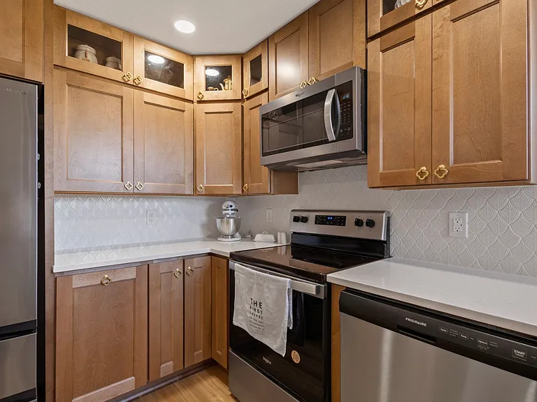 411 N Arizona Dr — Photo 11