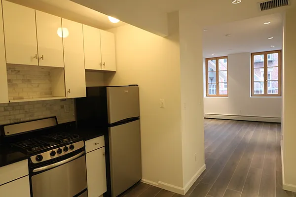 Rented by Property Link Mgmt, LLC | media 9