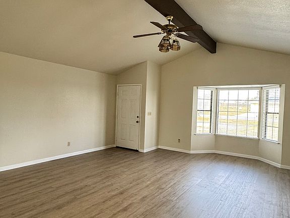 3rd image of 26936 Avenue 18 1/4