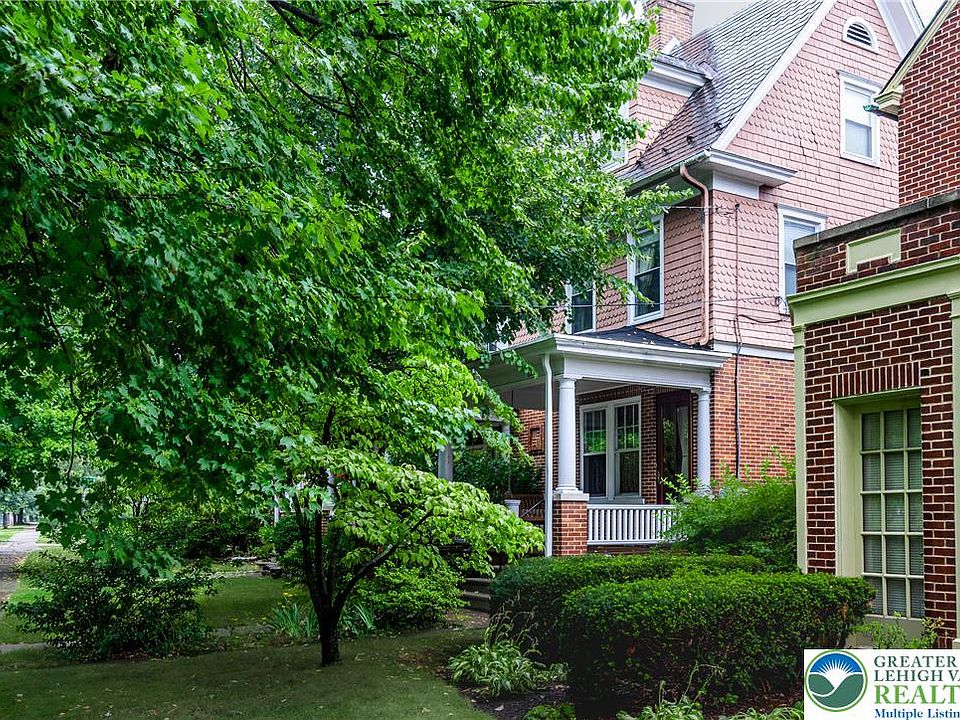 1st image of 822 Prospect Ave