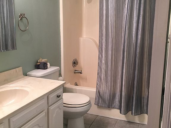 2nd image of 801 Lancashire Dr APT 2