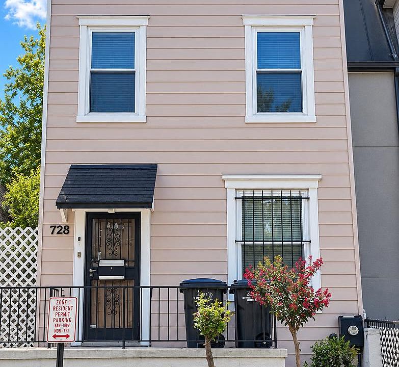 1st image of 726 Columbia Rd NW