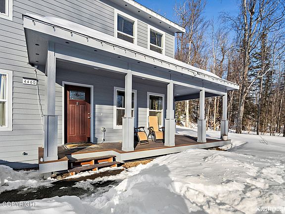 2nd image of 4460 N Oakwood Dr