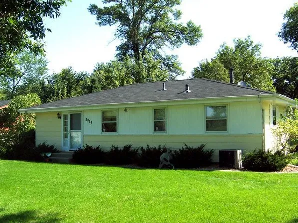 3818 103rd St W, Bloomington, MN 55431