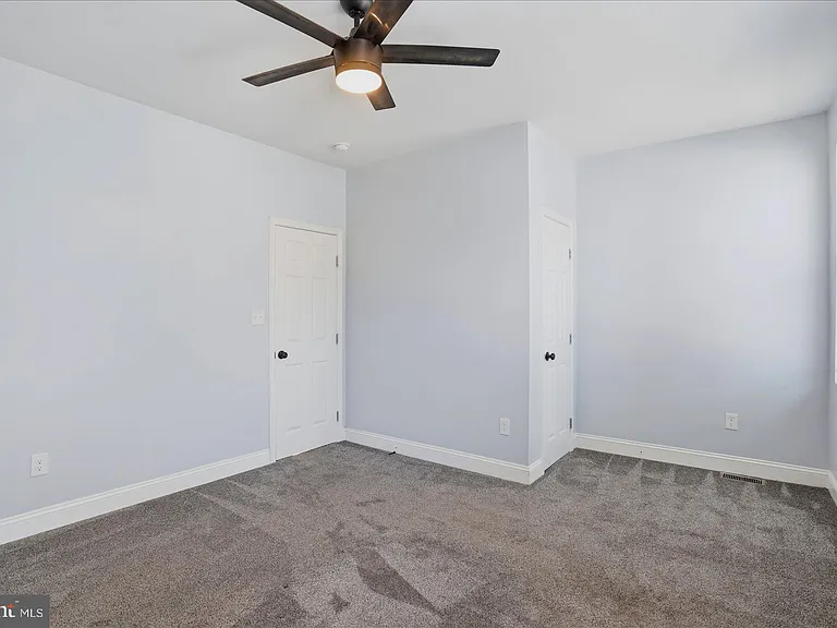 2605 Denison St — Photo 27