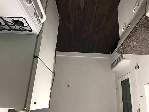 5th image of 92 Dunbar Ave