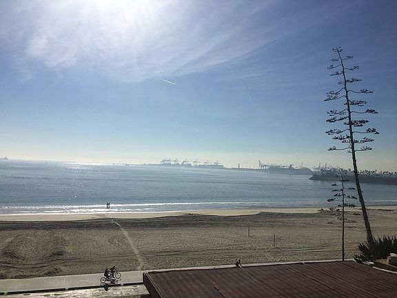 4th image of 1616 E Ocean Blvd Unit 12