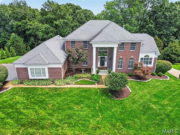 4th image of 336 Pine Bend Dr