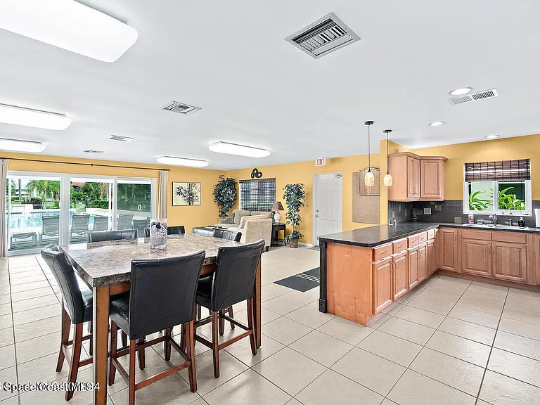 201 Saint Lucie Ln #201 — Photo 22