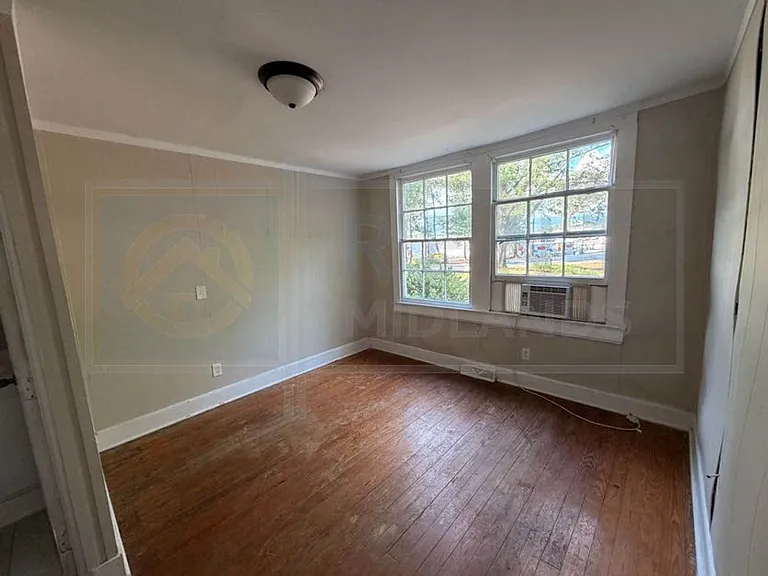 960 Zimalcrest Dr — Photo 9