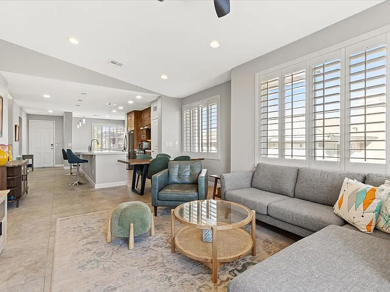 660 Peachy Canyon Cir #201 — Photo 11