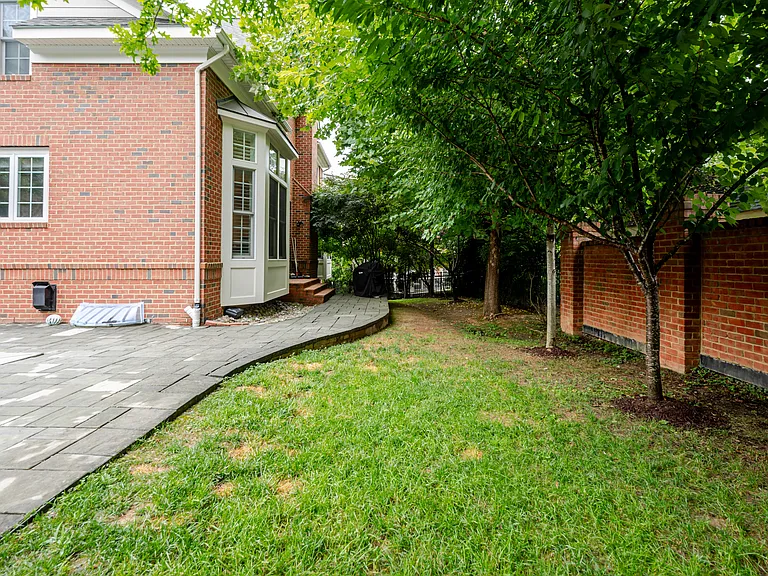 8500 Wedderburn Station Dr — Photo 94