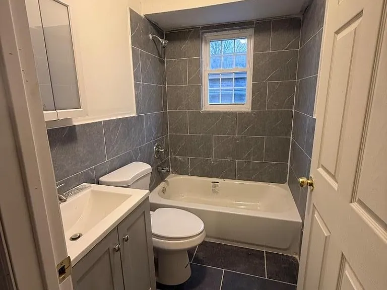 56 Cummings St — Photo 5