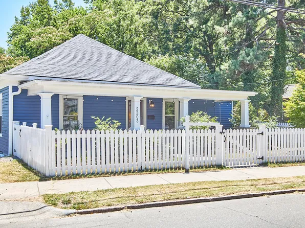 2203 Chapel Hill Rd, Durham, NC 27707