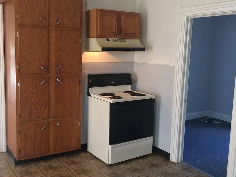 170 Lancaster St — Photo 5
