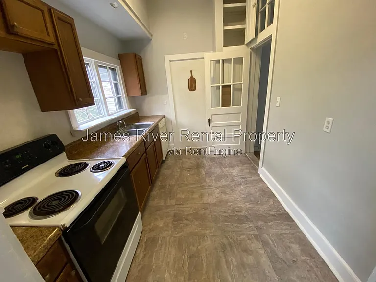 1003 Floyd St #2 — Photo 7