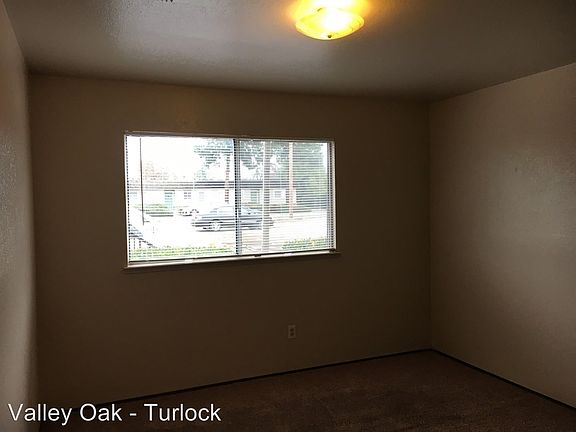 2nd image of 1097 N Olive Ave APT 1
