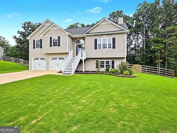 2nd image of 109 Caroline Ln