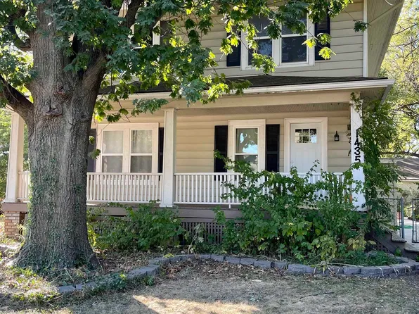 1435 SE 29th St, Topeka, KS 66605