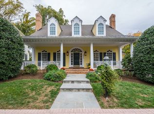 8611 Village Park Pl, Chevy Chase, MD 20815