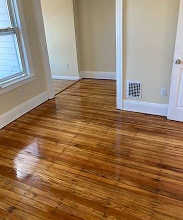 4th image of 88-69 Eldert Ln #1