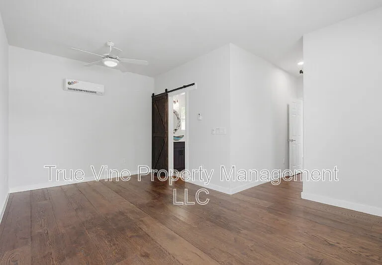 216 E Fest St — Photo 26