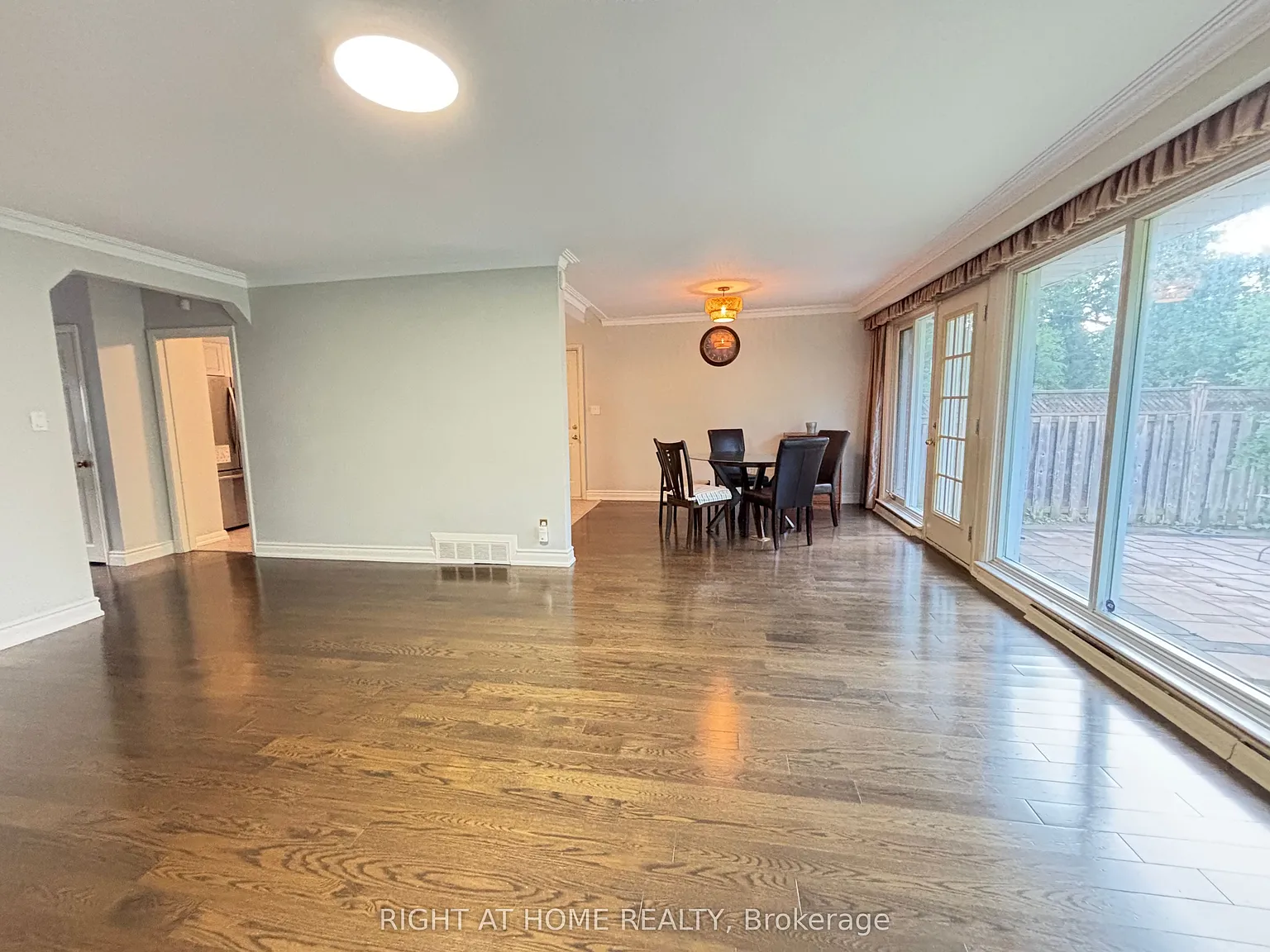 4 bed, $3,800 — Photo 4