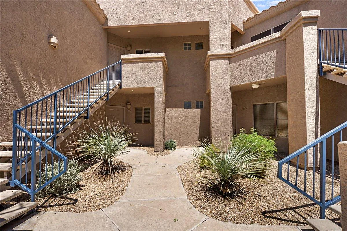 2 bed, 1154 sqft, $1,800 — Photo 2