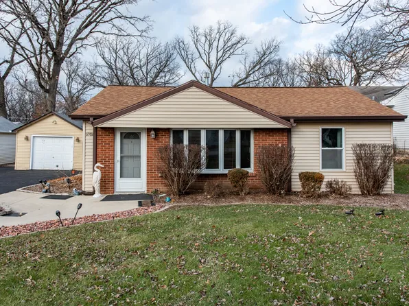 17768 W Iroquois Dr, Grayslake, IL 60030