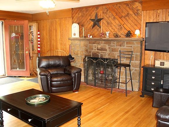 4th image of 2126 Holmes Dr