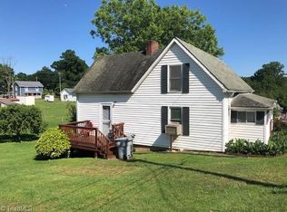 2214 Hopewell St, Asheboro, NC 27203