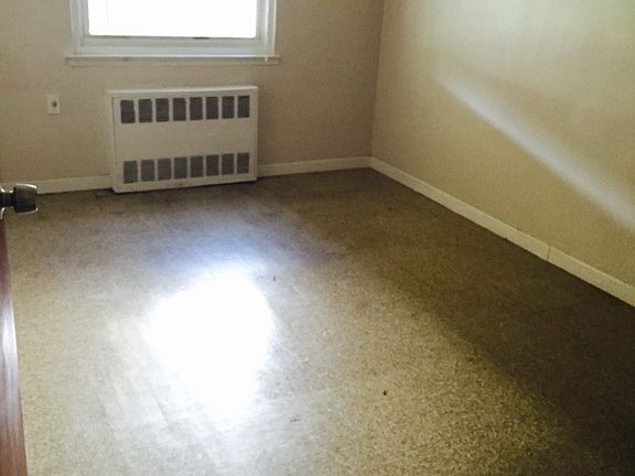3rd image of 3032 74th St #2
