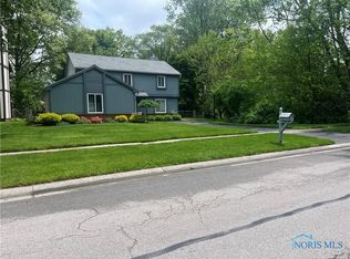 2520 Wealdstone Rd, Toledo, OH 43617