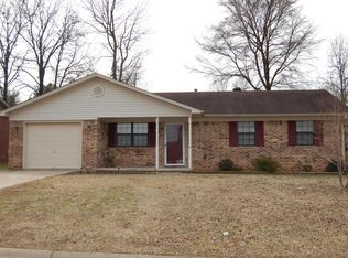410 Shadow Dr, Russellville, AR 72802